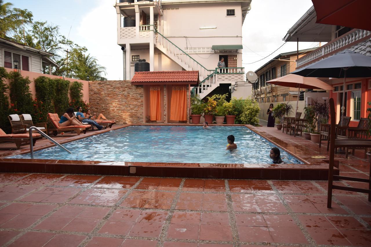 Windjammer International Cuisine & Comfort Inn Georgetown Exterior photo